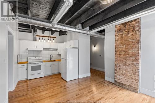 3150 Sandwich Unit# 1, Windsor, ON - Indoor Photo Showing Kitchen