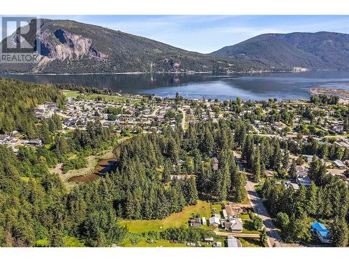 6641 50Th Street Ne, Salmon Arm, BC 