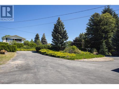 945 Rumney Road, West Kelowna, BC - Outdoor