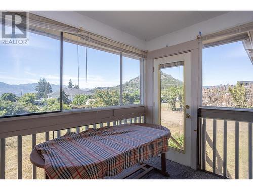 945 Rumney Road, West Kelowna, BC - Indoor Photo Showing Other Room