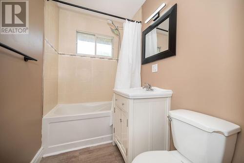 140 Cecelia Street, Pembroke, ON - Indoor Photo Showing Bathroom