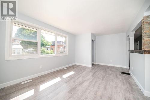 140 Cecelia Street, Pembroke, ON - Indoor Photo Showing Other Room