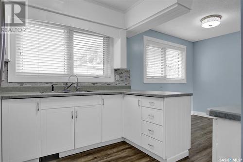 67 Dutton Crescent, Regina, SK - Indoor Photo Showing Kitchen With Double Sink