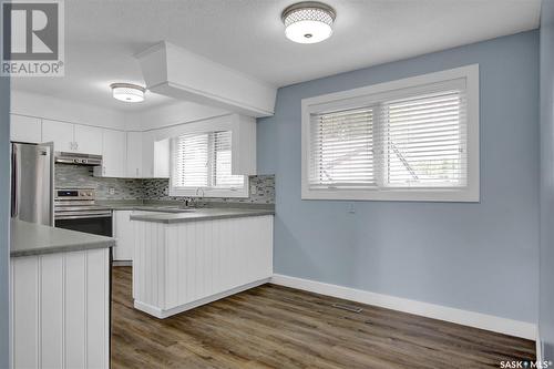 67 Dutton Crescent, Regina, SK - Indoor Photo Showing Kitchen With Upgraded Kitchen