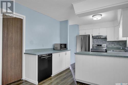 67 Dutton Crescent, Regina, SK - Indoor Photo Showing Kitchen With Double Sink