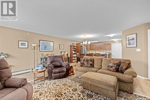406 2781 Woodbridge Drive, Prince Albert, SK - Indoor Photo Showing Living Room