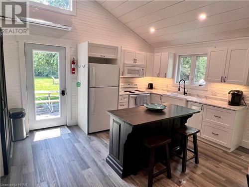 83344 David Drive, Ashfield-Colborne-Wawanosh, ON - Indoor Photo Showing Kitchen