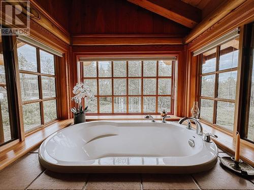 13516 S 27 Highway, Fort St. James, BC - Indoor Photo Showing Bathroom