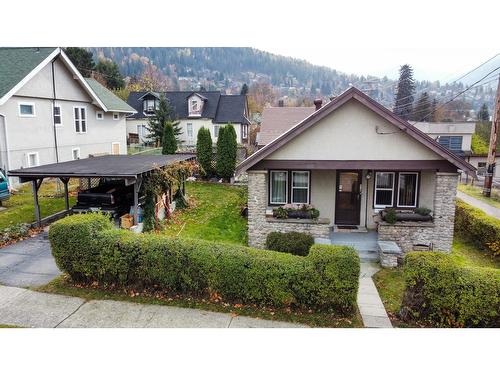 510 Kokanee Avenue, Nelson, BC - Outdoor With Facade