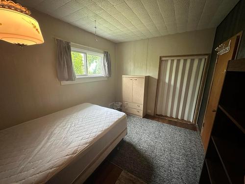 510 Kokanee Avenue, Nelson, BC - Indoor Photo Showing Bedroom