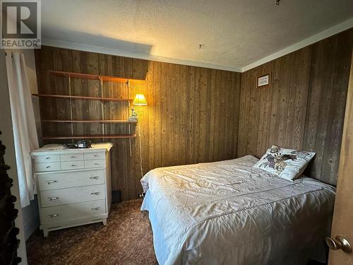 510 Kokanee  Avenue, Nelson, BC - Indoor Photo Showing Bedroom