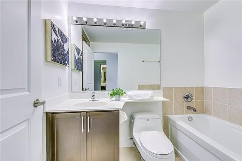 70 Absolute Avenue|Unit #1502, Mississauga, ON - Indoor Photo Showing Bathroom