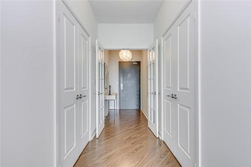70 Absolute Avenue|Unit #1502, Mississauga, ON - Indoor Photo Showing Other Room