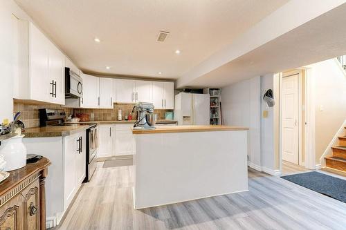 214 Carluke Road E, Ancaster, ON - Indoor Photo Showing Kitchen