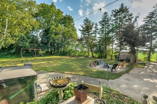 214 Carluke Road E, Ancaster, ON - Outdoor