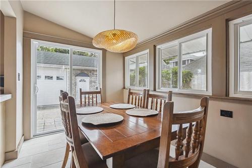 381 Maplewood Avenue, Crystal Beach, ON - Indoor Photo Showing Dining Room