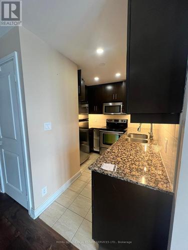 4805 - 60 Absolute Avenue, Mississauga, ON - Indoor Photo Showing Kitchen With Double Sink