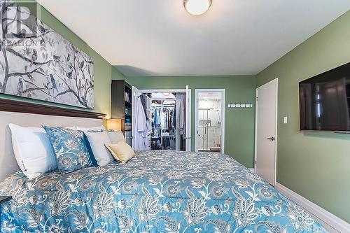 829 Eaglemount Crescent, Mississauga, ON - Indoor Photo Showing Bedroom