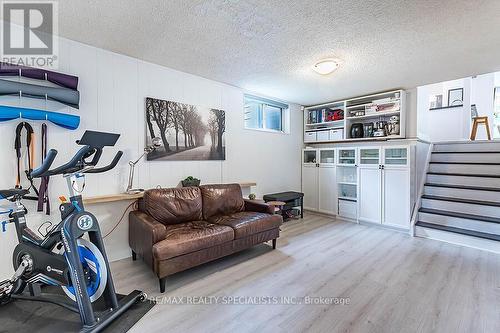 829 Eaglemount Crescent, Mississauga, ON - Indoor