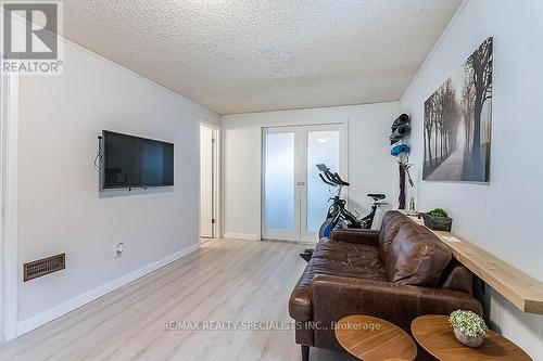 829 Eaglemount Crescent, Mississauga, ON - Indoor