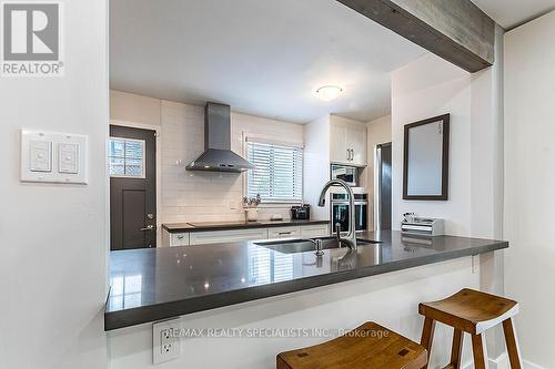 829 Eaglemount Crescent, Mississauga, ON - Indoor Photo Showing Kitchen