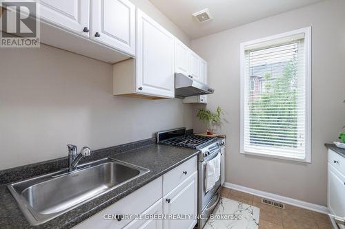 744 Sales Court, Milton, ON - Indoor Photo Showing Kitchen