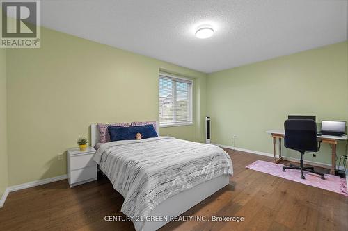 744 Sales Court, Milton, ON - Indoor Photo Showing Bedroom