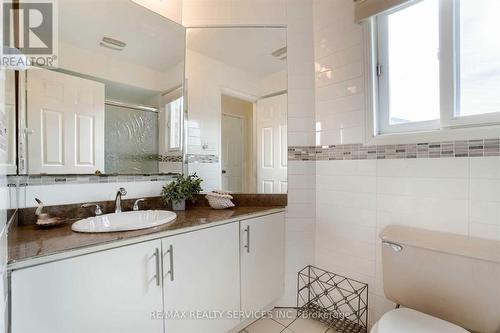 104 Lord Simcoe Drive, Brampton, ON - Indoor Photo Showing Bathroom