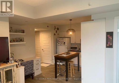 712 - 155 Water Street S, Cambridge, ON - Indoor Photo Showing Kitchen