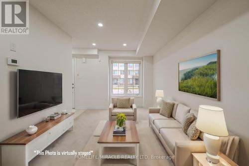 760 Linden Drive, Cambridge, ON - Indoor Photo Showing Living Room