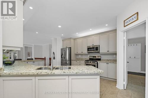 26 Upper Canada Drive, Erin, ON - Indoor Photo Showing Kitchen With Upgraded Kitchen