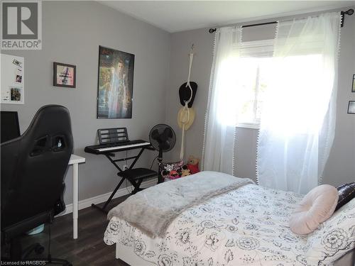 107 Macdonald Crescent, Durham, ON - Indoor Photo Showing Bedroom