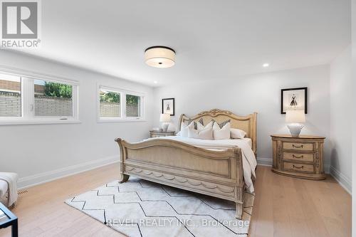 7148 Mccoll Drive, Niagara Falls, ON - Indoor Photo Showing Bedroom