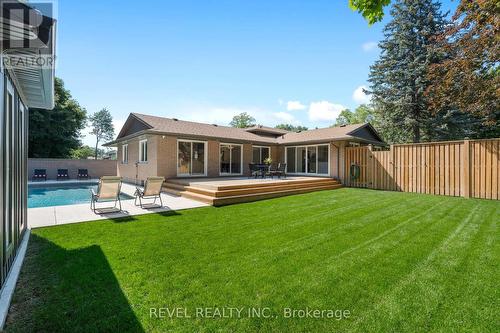 7148 Mccoll Drive, Niagara Falls, ON - Outdoor With Deck Patio Veranda With Backyard With Exterior