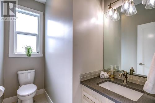 13510 Lake Hill Way, Lake Country, BC - Indoor Photo Showing Bathroom