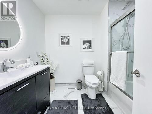 14 Mortimer Court W, Vaughan, ON - Indoor Photo Showing Bathroom