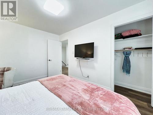 14 Mortimer Court W, Vaughan, ON - Indoor Photo Showing Bedroom