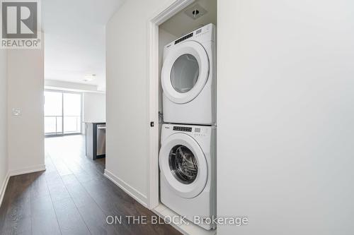 317 - 335 Wheat Boom Drive, Oakville, ON - Indoor Photo Showing Laundry Room