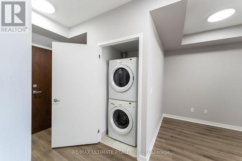 1903 - 360 Square One Drive, Mississauga, ON - Indoor Photo Showing Laundry Room