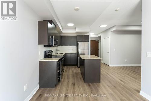 1903 - 360 Square One Drive, Mississauga, ON - Indoor Photo Showing Kitchen