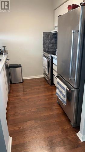 603 - 10 Laurelcrest Street, Brampton, ON - Indoor Photo Showing Kitchen