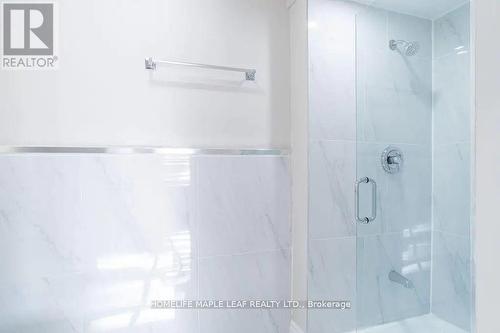 167 Blue Water Place, Burlington, ON - Indoor Photo Showing Bathroom
