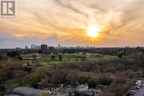 1401 - 3845 Lake Shore Boulevard W, Toronto, ON - Outdoor With View