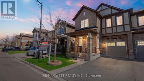 20 Reichert Court, Milton (Willmott), ON - Outdoor With Facade