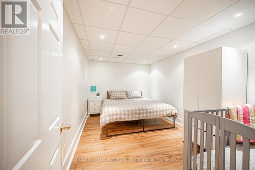 1627 Houston Avenue, Innisfil, ON - Indoor Photo Showing Bedroom