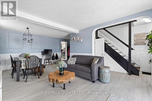 173 Main Street, Deseronto, ON - Indoor Photo Showing Living Room