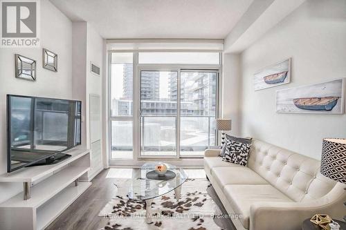 503 - 56 Forest Manor Road, Toronto, ON - Indoor Photo Showing Living Room