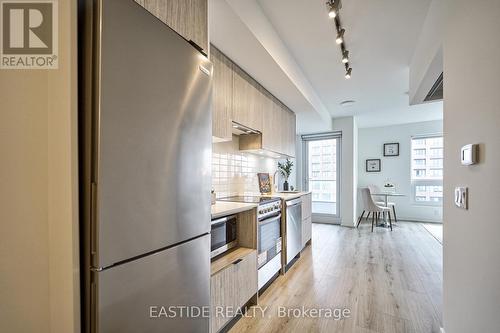 3911 - 395 Bloor Street E, Toronto, ON - Indoor Photo Showing Kitchen