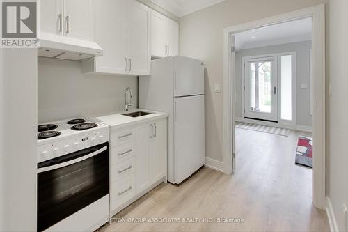 37 Fairchild Avenue, Toronto, ON - Indoor Photo Showing Kitchen