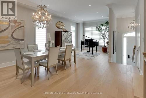 37 Fairchild Avenue, Toronto, ON - Indoor Photo Showing Dining Room